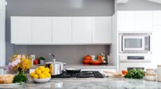 Kamień naturalny w domowym wnętrzu. Oferta krakowskiej firmy Krak Stone
