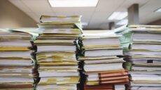 Faktura elektroniczna a papierowa – czym w praktyce różnią się formy dokumentów finansowych?