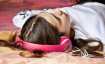 Najpopularniejsze serwisy i aplikacje do słuchania podcastów