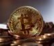 Handel Bitcoin przyciąga coraz więcej inwestorów.