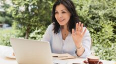 Nauczyciele a praca w chmurze - jakie narzędzia są niezbędne na laptopie?