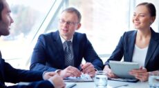 Zalety korzystania z outsourcingu usług kancelarii prawnej