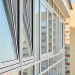 Funkcjonalność okien PCV w budynkach komercyjnych