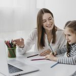 Nauka w chmurze, czyli którą wybrać szkołę przyjazną edukacji domowej?